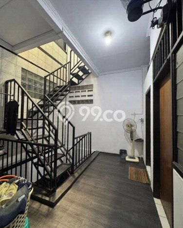 Dijual Rumah Luas Elegan Dengan View Cantik di Jelambar, Jakarta Barat Dijual Rumah Luas Elegan Dengan View Cantik di Jelambar, Jakarta Barat