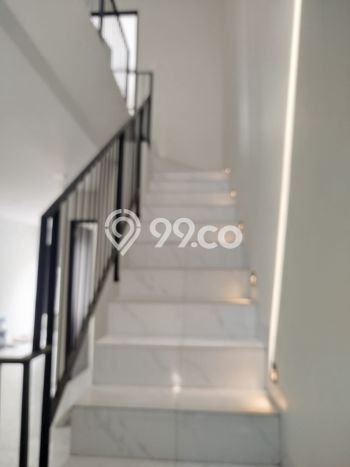 Rumah Terawat 3 KT 3 KM di Kav DKI, Jakarta Barat Rumah Terawat 3 KT 3 KM di Kav DKI, Jakarta Barat