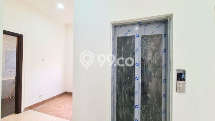 Jual Ruko di , Luas 855m2m², Kawasan Komersial, Akses Mudah Jual Ruko di , Luas 855m2m², Kawasan Komersial, Akses Mudah