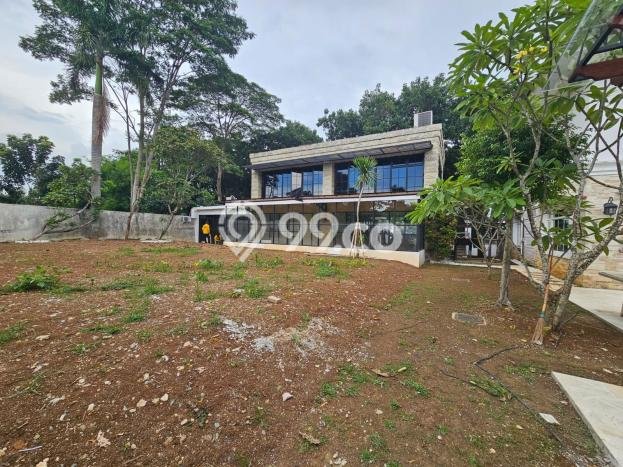 Rumah Terawat 8 KT 4 KM di Lippo Karawaci, Tangerang Rumah Terawat 8 KT 4 KM di Lippo Karawaci, Tangerang