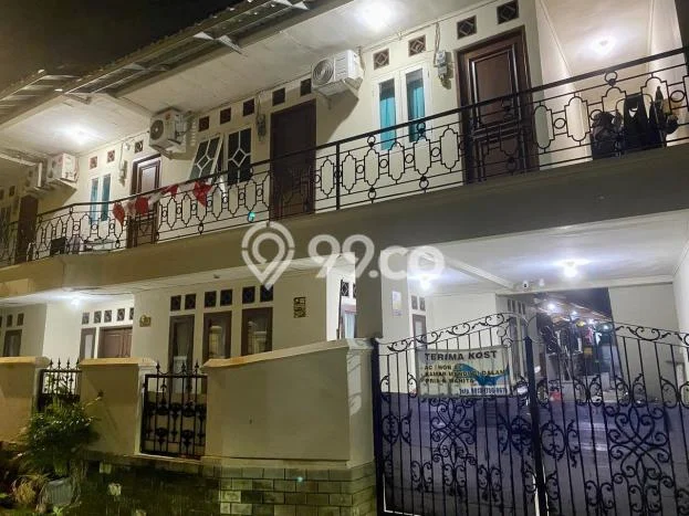Dijual Kost Strategis di Pesanggrahan, Jakarta Selatan 16 KT, 7 KM, Luas Bangunan 800m2 Dijual Kost Strategis di Pesanggrahan, Jakarta Selatan 16 KT, 7 KM, Luas Bangunan 800m2