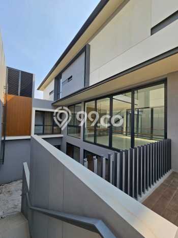 LOKASI PREMIUM! Rumah Berkembang area BSD City, Luas 495m² Bangunan 545m² LOKASI PREMIUM! Rumah Berkembang area BSD City, Luas 495m² Bangunan 545m²
