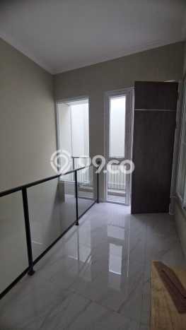Rumah Elit Modern Siap Huni di Serpong Villa Melati Mas Tangerang Selatan Rumah Elit Modern Siap Huni di Serpong Villa Melati Mas Tangerang Selatan