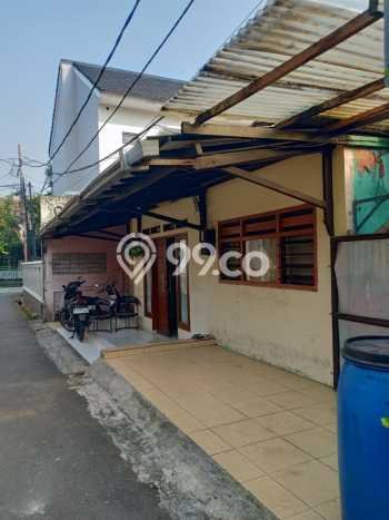Rumah Modern 5 KT di Bintaro Jakarta Selatan Semi Furnished Rumah Modern 5 KT di Bintaro Jakarta Selatan Semi Furnished