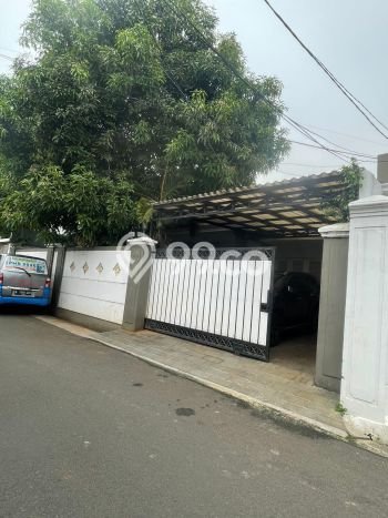 Ready to Use! Premium House LT 447m2 Desain Modern di Kemang Ready to Use! Premium House LT 447m2 Desain Modern di Kemang