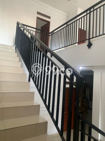 Rumah Elit Modern Siap Huni di Manggarai Jakarta Selatan Rumah Elit Modern Siap Huni di Manggarai Jakarta Selatan