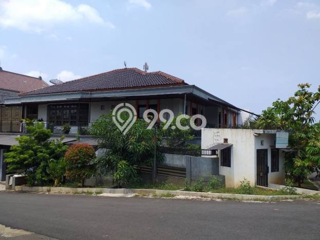 Dijual Rumah Mewah Elegan Dengan View Eksklusif di Kav DKI, Jakarta Barat Dijual Rumah Mewah Elegan Dengan View Eksklusif di Kav DKI, Jakarta Barat