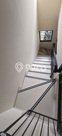 Hunian Cantik Modern Lb 68m2 di Pamulang, Tangerang Selatan Hunian Cantik Modern Lb 68m2 di Pamulang, Tangerang Selatan