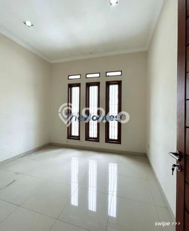 Rumah Elit Modern Siap Huni di Manggarai Jakarta Selatan Rumah Elit Modern Siap Huni di Manggarai Jakarta Selatan