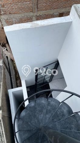 Dijual Hunian Rumah Nyaman 3 KT di Cibubur, Jakarta Timur Dijual Hunian Rumah Nyaman 3 KT di Cibubur, Jakarta Timur