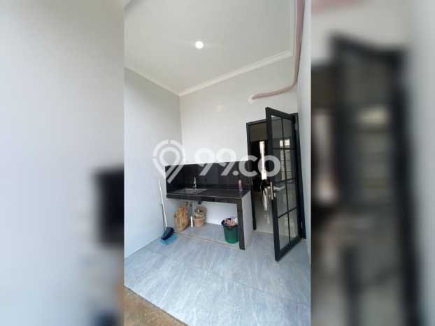 Dijual Hunian Rumah Terawat 3 KT di Cibubur, Depok Dijual Hunian Rumah Terawat 3 KT di Cibubur, Depok