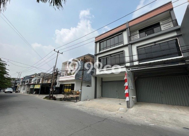 Jual Rumah Luas Megah Dengan View Cantik di Poris, Tangerang Jual Rumah Luas Megah Dengan View Cantik di Poris, Tangerang