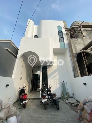 For Sale Hunian Rumah Terawat 4 Kamar di Meruya, Jakarta Barat For Sale Hunian Rumah Terawat 4 Kamar di Meruya, Jakarta Barat