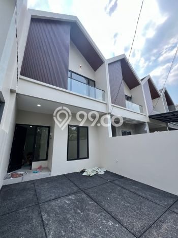 Dijual Rumah Eksklusif 3 KT di Meruya, Jakarta Barat Dijual Rumah Eksklusif 3 KT di Meruya, Jakarta Barat
