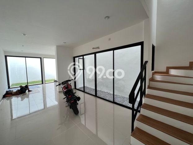 Jual Rumah Modern 3 KT di Meruya, Jakarta Barat Jual Rumah Modern 3 KT di Meruya, Jakarta Barat