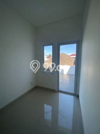 Dijual Rumah Eksklusif 3 KT di Meruya, Jakarta Barat Dijual Rumah Eksklusif 3 KT di Meruya, Jakarta Barat