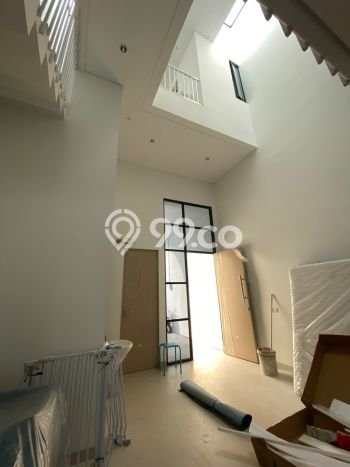 For Sale Hunian Rumah Terawat 4 Kamar di Meruya, Jakarta Barat For Sale Hunian Rumah Terawat 4 Kamar di Meruya, Jakarta Barat