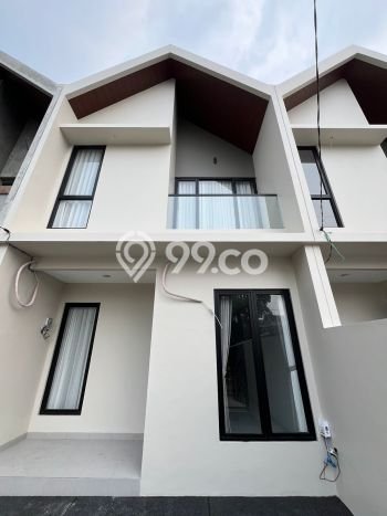 Rumah Luas Asri 3 KT Siap Huni di Meruya Jakarta Barat Rumah Luas Asri 3 KT Siap Huni di Meruya Jakarta Barat
