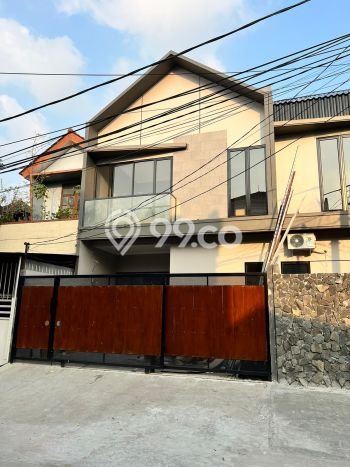Rumah Minimalis 3 Kamar LT 60m2 di Meruya Rumah Minimalis 3 Kamar LT 60m2 di Meruya