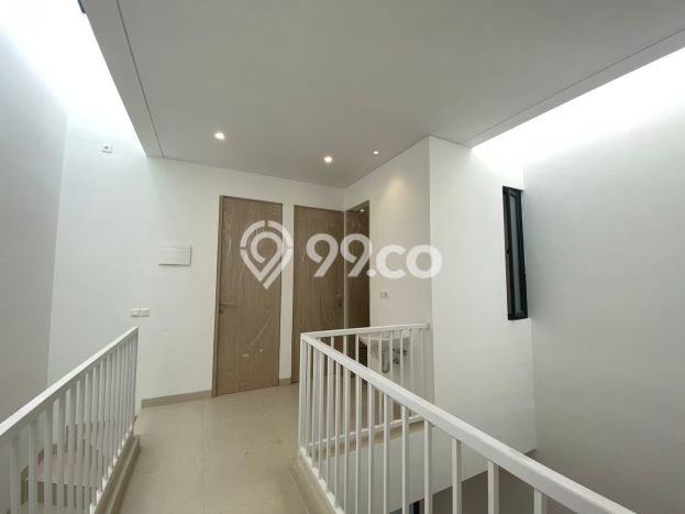 For Sale Hunian Rumah Terawat 4 Kamar di Meruya, Jakarta Barat For Sale Hunian Rumah Terawat 4 Kamar di Meruya, Jakarta Barat