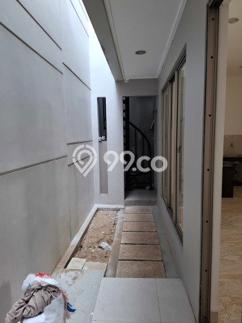 Rumah Mewah LB 150m2 Siap Pakai Desain Elegan di Golf Island, Jakarta Utara Rumah Mewah LB 150m2 Siap Pakai Desain Elegan di Golf Island, Jakarta Utara