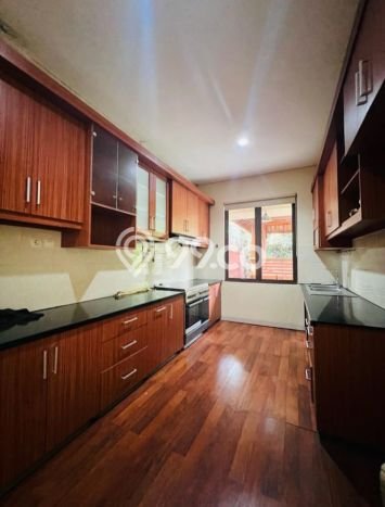 Rumah Elit Modern Tanpa Renovasi di Bukit Sentul Bogor Rumah Elit Modern Tanpa Renovasi di Bukit Sentul Bogor
