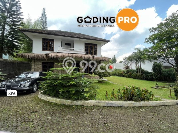 Vila Kawasan Cisarua, Luas 1065m2m², Akses ke transportasi publik Vila Kawasan Cisarua, Luas 1065m2m², Akses ke transportasi publik