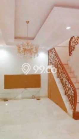 Ready to Use! Luxury House LT 200m2 Desain Modern di Bekasi Kota Ready to Use! Luxury House LT 200m2 Desain Modern di Bekasi Kota