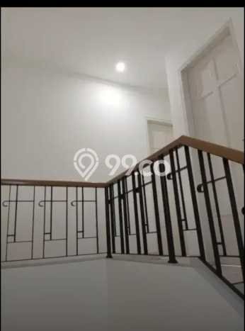 Dijual Rumah Eksklusif 4 KT di Cibubur, Jakarta Timur Dijual Rumah Eksklusif 4 KT di Cibubur, Jakarta Timur