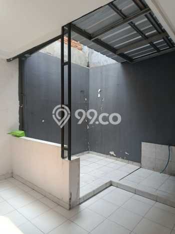 Rumah Luas Asri 4 KT Siap Pakai di Cibubur Bogor Rumah Luas Asri 4 KT Siap Pakai di Cibubur Bogor