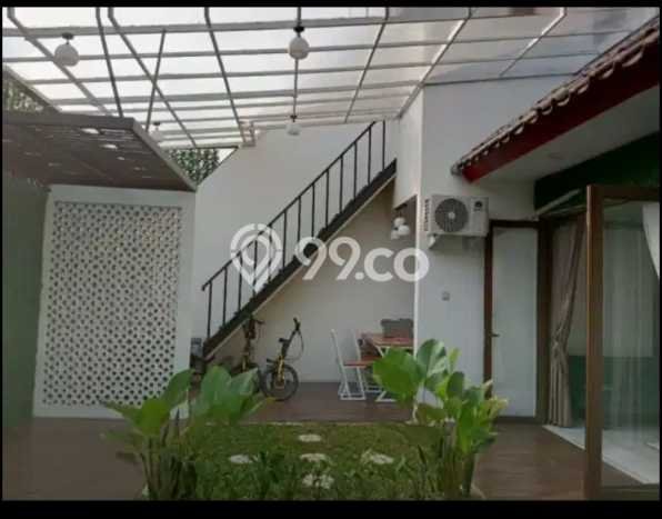 Dijual Rumah Eksklusif 4 KT di Cibubur, Jakarta Timur Dijual Rumah Eksklusif 4 KT di Cibubur, Jakarta Timur
