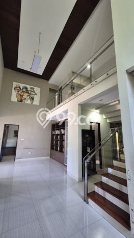 Rumah Elit LB 252m2 Siap Huni Desain Elegan di Cibubur, Bekasi Rumah Elit LB 252m2 Siap Huni Desain Elegan di Cibubur, Bekasi