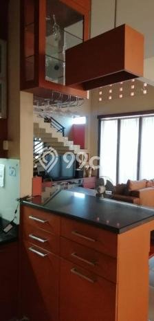 Jual Rumah Luas Elegan Dengan View Eksklusif di Cibubur, Bogor Jual Rumah Luas Elegan Dengan View Eksklusif di Cibubur, Bogor