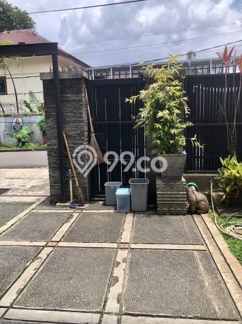 Rumah Luxury Modern Siap Huni di Kuningan Jakarta Selatan Rumah Luxury Modern Siap Huni di Kuningan Jakarta Selatan