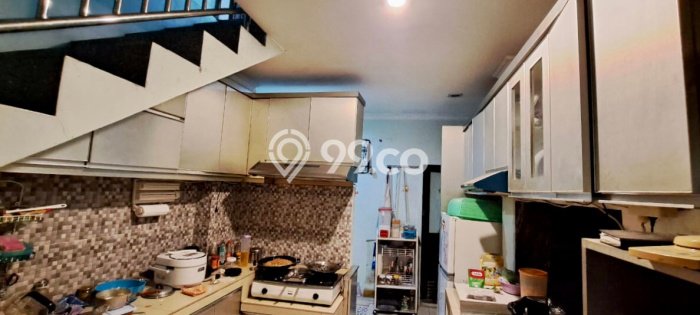 Jual Rumah Favorit Siap Huni LB 200m2 di Jagakarsa, Jakarta Selatan Jual Rumah Favorit Siap Huni LB 200m2 di Jagakarsa, Jakarta Selatan