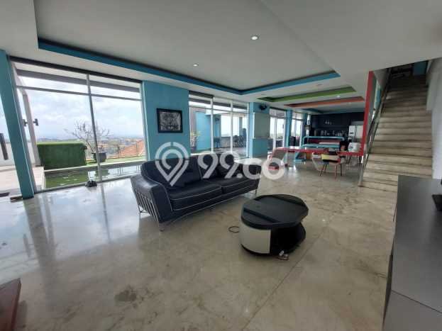 Vila di , Dimensi 400m2m², Dekat dengan transportasi umum Vila di , Dimensi 400m2m², Dekat dengan transportasi umum