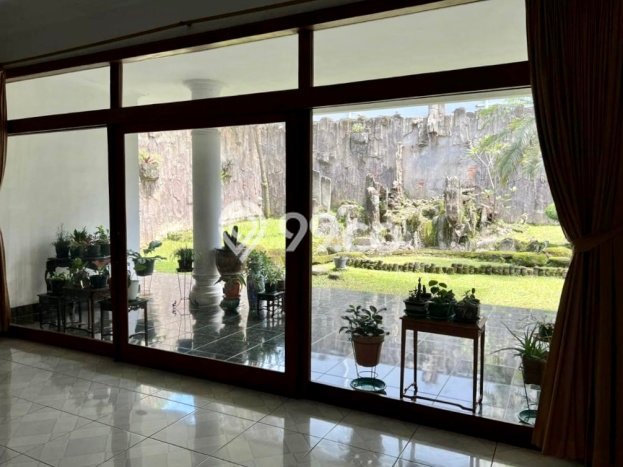 HUNIAN BERKELAS! Rumah Premium Cidadap, Bandung, LT 866m2m² LB 720m2m² HUNIAN BERKELAS! Rumah Premium Cidadap, Bandung, LT 866m2m² LB 720m2m²