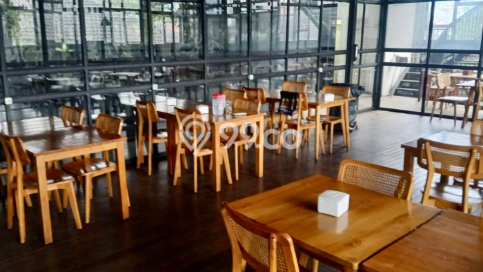 Disewakan Komersial komersial di Tebet luas bangunan 700m2 Disewakan Komersial komersial di Tebet luas bangunan 700m2