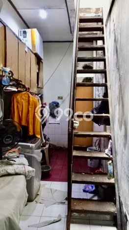 Siap Huni Rumah Mewah 4 Kamar di Pasar Minggu Dekat ke Mana Pun Siap Huni Rumah Mewah 4 Kamar di Pasar Minggu Dekat ke Mana Pun