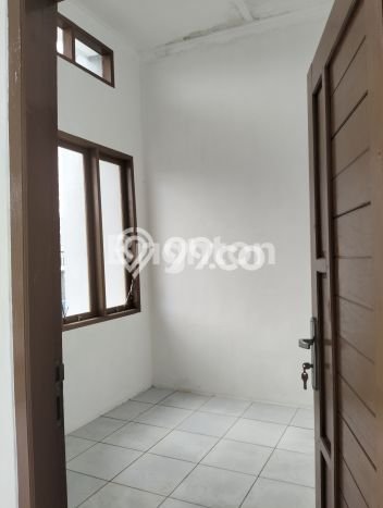 PROPERTI UNGGULAN! Rumah Strategis di Balikpapan Selatan, Luas 84m² Bangunan 40m² PROPERTI UNGGULAN! Rumah Strategis di Balikpapan Selatan, Luas 84m² Bangunan 40m²