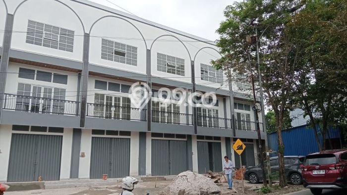 Ruko Dijual Lokasi Emas di Balikpapan Selatan Luas 210m2 Ruko Dijual Lokasi Emas di Balikpapan Selatan Luas 210m2