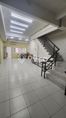 Dijual! Ruko di Roxy Jakarta Pusat LT 75m2 / LB 300m2 Kawasan Strategis Dijual! Ruko di Roxy Jakarta Pusat LT 75m2 / LB 300m2 Kawasan Strategis