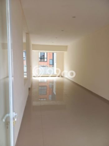 For Sale! Luxury House LT 264m2 Desain Elegan di Alam Sutera For Sale! Luxury House LT 264m2 Desain Elegan di Alam Sutera