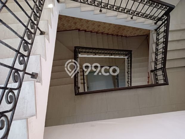 Jual Rumah Mewah Elegan Dengan View Eksklusif di Pluit, Jakarta Utara Jual Rumah Mewah Elegan Dengan View Eksklusif di Pluit, Jakarta Utara