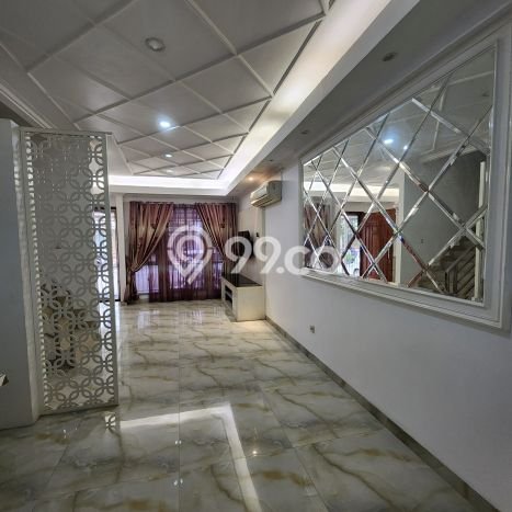 Hunian Elit LB 162m2 Siap Pakai Desain Elegan di Green Lake City, Jakarta Barat Hunian Elit LB 162m2 Siap Pakai Desain Elegan di Green Lake City, Jakarta Barat