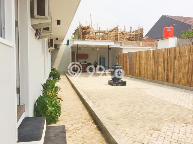 Rumah Elit LB 200m2 Siap Huni Desain Elegan di Meruya, Jakarta Barat Rumah Elit LB 200m2 Siap Huni Desain Elegan di Meruya, Jakarta Barat