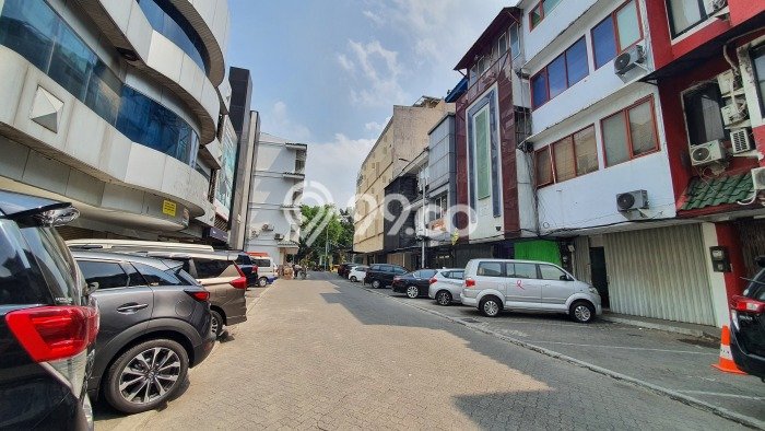 Dijual Ruko di Kebayoran Baru, Jakarta Selatan Harga Penawaran Spesial Dijual Ruko di Kebayoran Baru, Jakarta Selatan Harga Penawaran Spesial