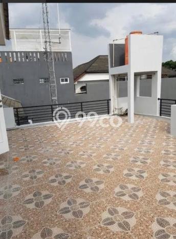 Hunian Mewah LB 250m2 Siap Pakai Desain Elegan di Cibubur, Bekasi Hunian Mewah LB 250m2 Siap Pakai Desain Elegan di Cibubur, Bekasi