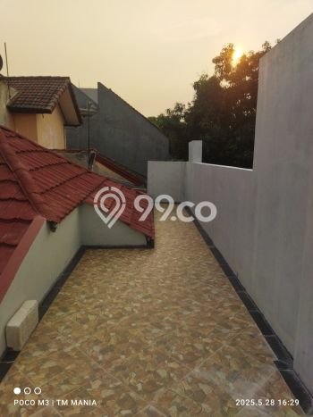 For Sale Hunian Rumah Terawat 5 Kamar di Cibubur, Jakarta Timur For Sale Hunian Rumah Terawat 5 Kamar di Cibubur, Jakarta Timur