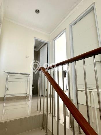 Dijual Hunian Rumah Terawat 3 Kamar di Cibubur, Jakarta Timur Dijual Hunian Rumah Terawat 3 Kamar di Cibubur, Jakarta Timur